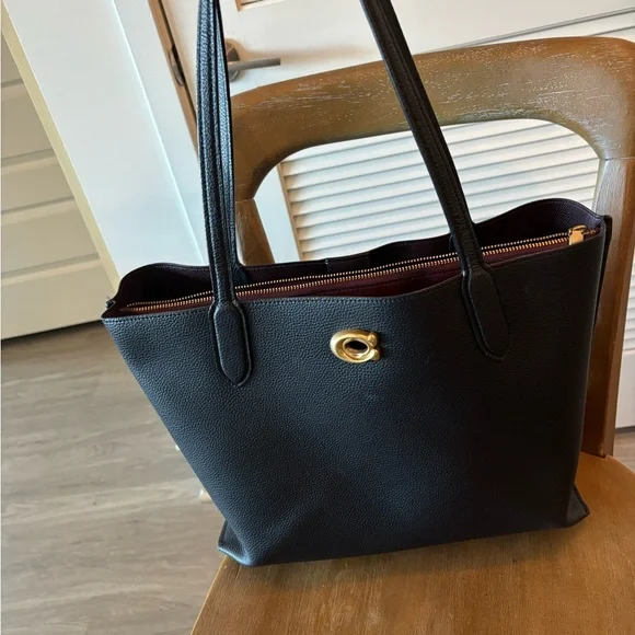 Coach Tote - Picture 9 of 11